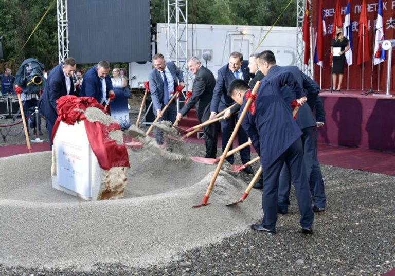 Autoput od Modriče do Šamca ostao na kamenu temeljcu