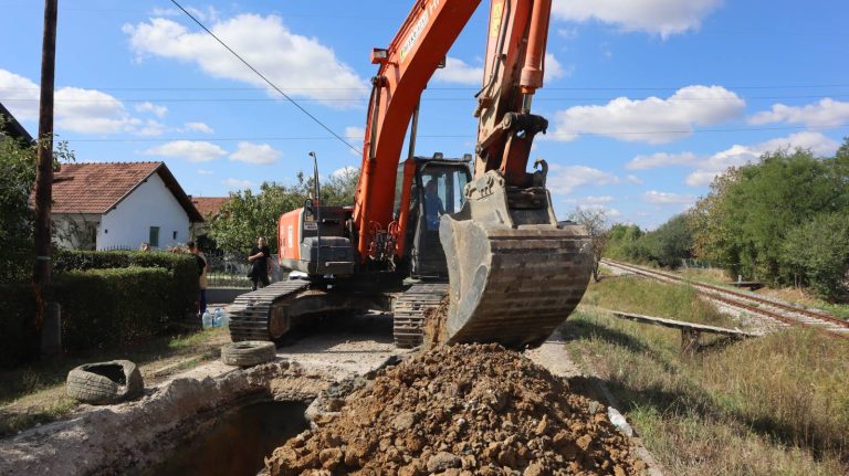 Projekat vrijedan 630.000 KM: Trajno rješenje problema fekalne kanalizacije za oko 300 domaćinstava u naselju Stari rasadnik