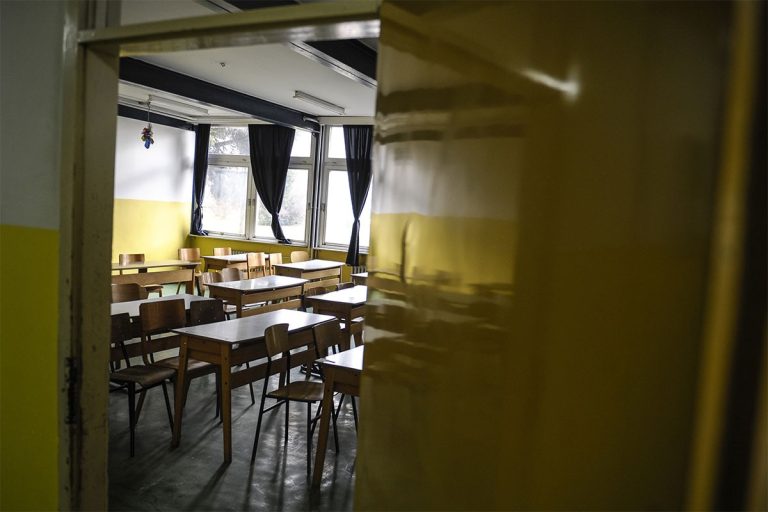 Otac učenice ošamario profesoricu, šta je sljedeće