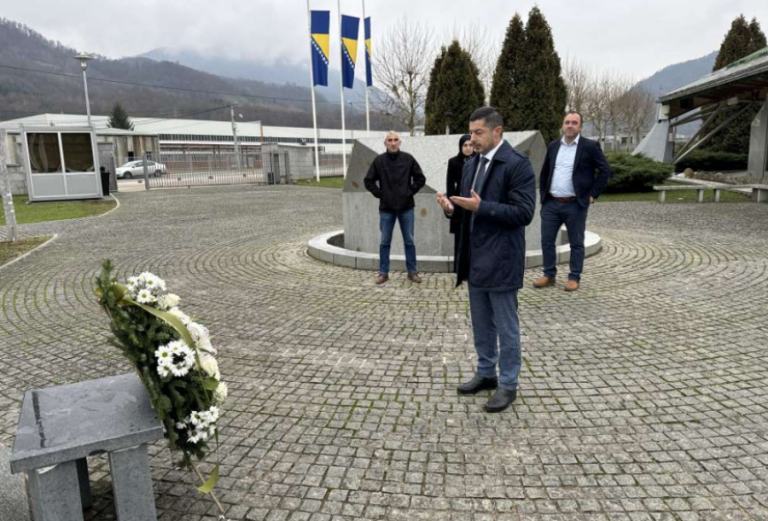 Bulčević mandat započeo posjetom Memorijalnom centru Potočari