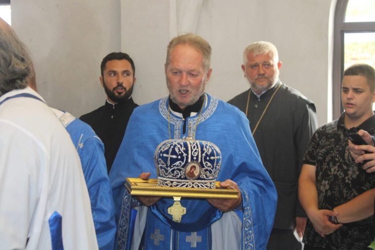 Lopare: Protojerej-stavrofor Neđo Zarić svečano ispraćen u penziju