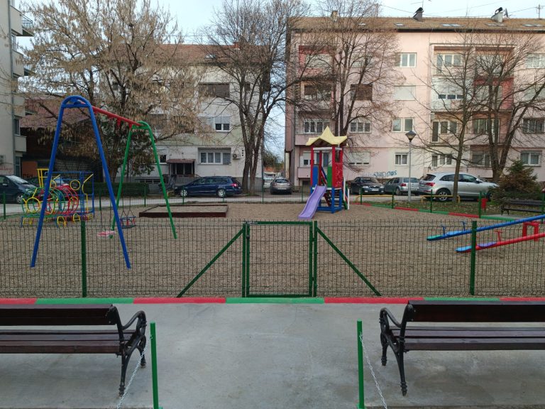 Završena rekonstrukcija dječijeg igrališta u Eš naselju