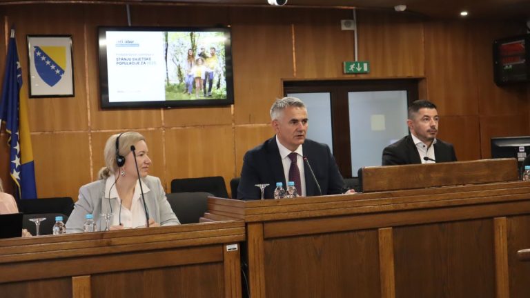 Održana radionica za jačanje kapaciteta u oblasti rodno osjetljive porodične politike u Brčko distriktu
