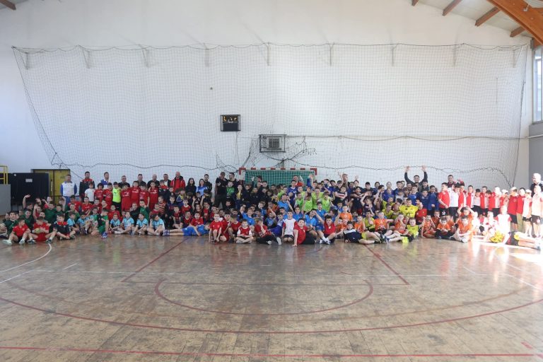 Brčko: Održan prvi međunarodni turnir u mini rukometu “Perihel Cup”