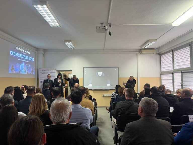 Učenici Tehničke škole u Brčkom uspješno izveli sajber vježbu