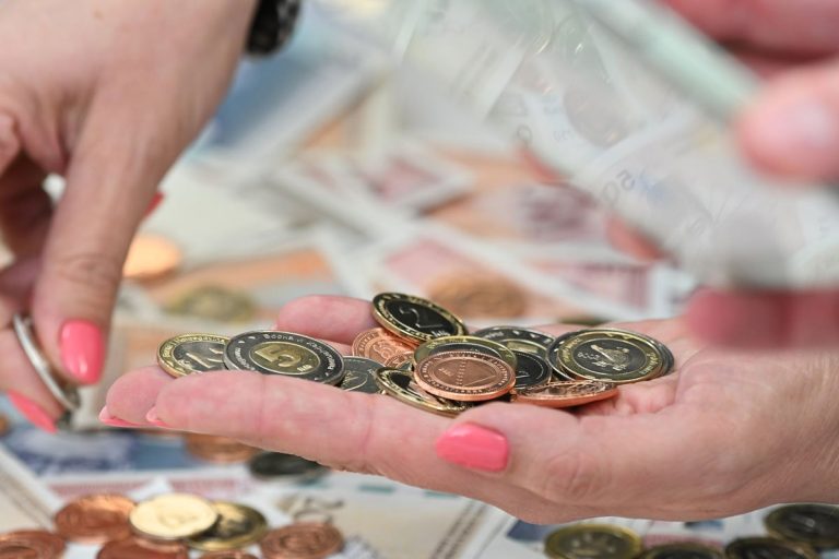 Inflacija prazni novčanike građana, ali puni budžete