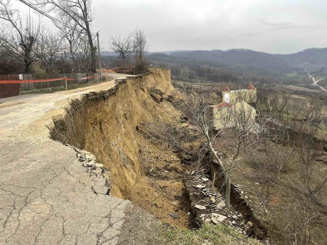 Klizišta u Loparama napravila štetu od 250.000 KM