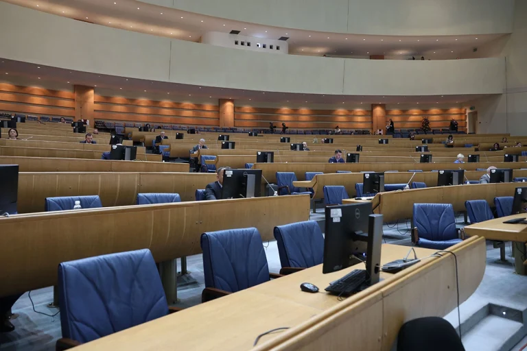 Srušena hitna procedura: “Za dom spremni” i simboli NDH i dalje bez kazne u BiH