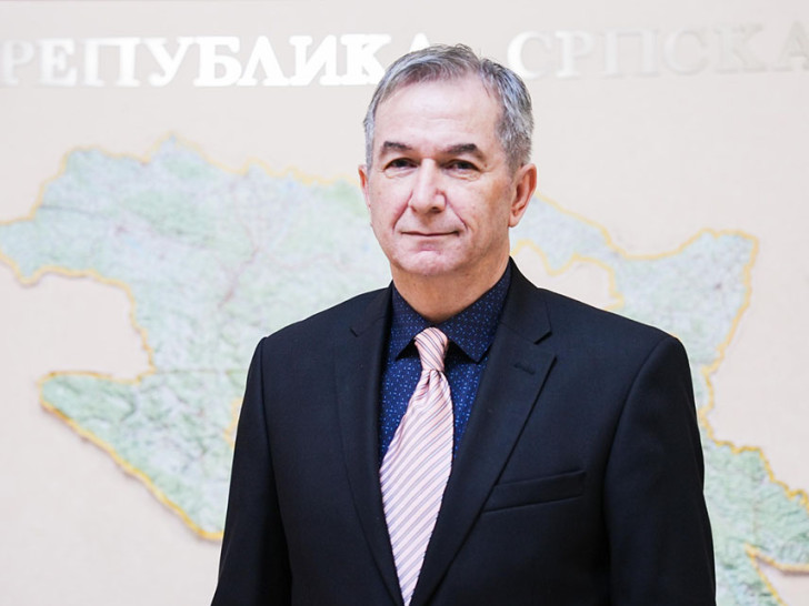 Puhovac: Odričemo se 10 feninga po litru goriva