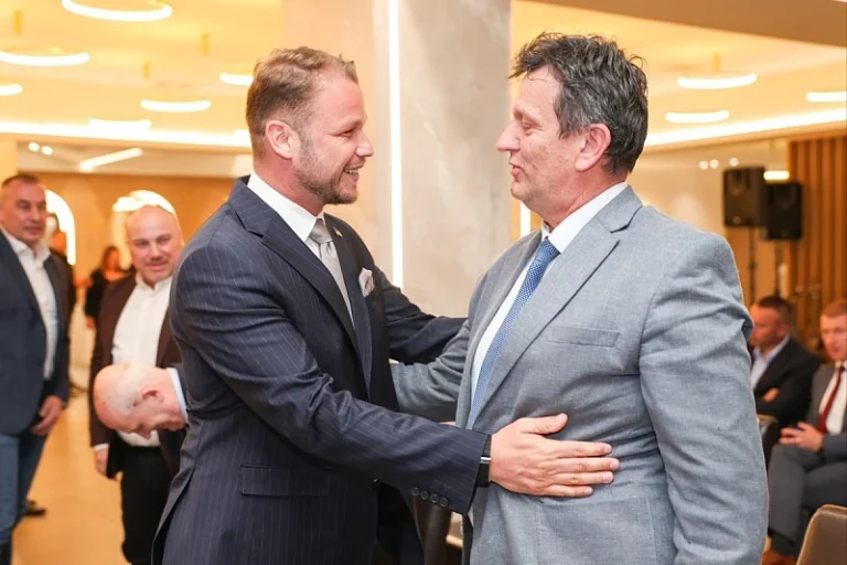 Stanivuković i Blanuša teško će pomiriti lične ambicije i stranačke struje, sve izvjesnije “razjedinjenje” na izborima