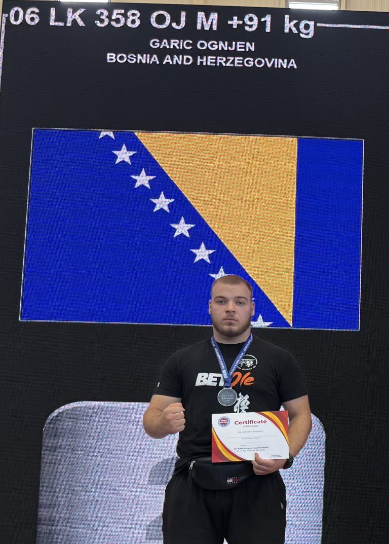 Brčak Ognjen Garić vicešampion Balkana u kik-boksu