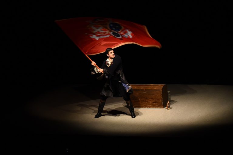 U Brčko stiže monodrama „Vetar i zastave”
