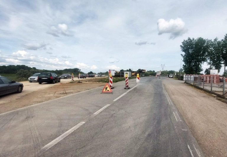 Izmijenjen režim saobraćaja na ulazu u Bijeljinu, radovi na mostu preko Majevičkog kanala