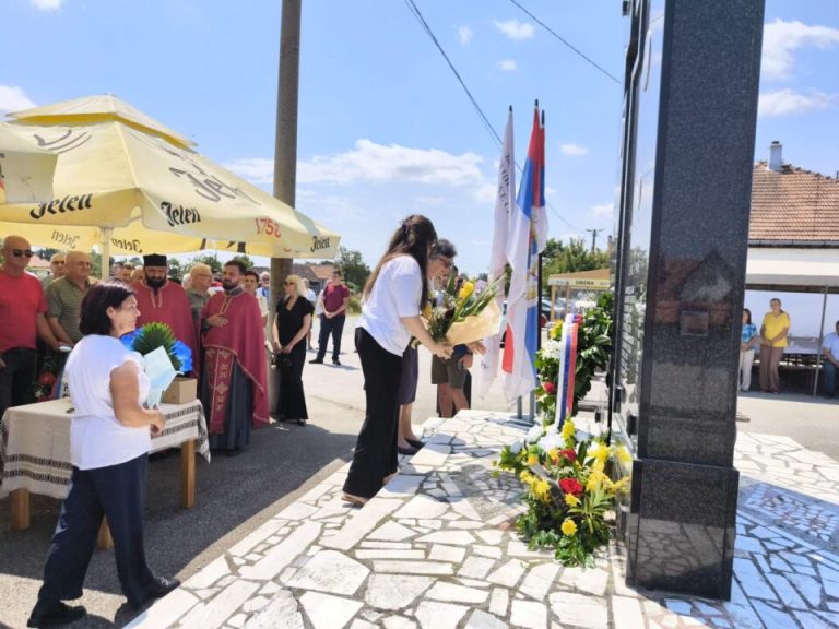 U Trnjacima služen parastos za poginule borce i civilne žrtve