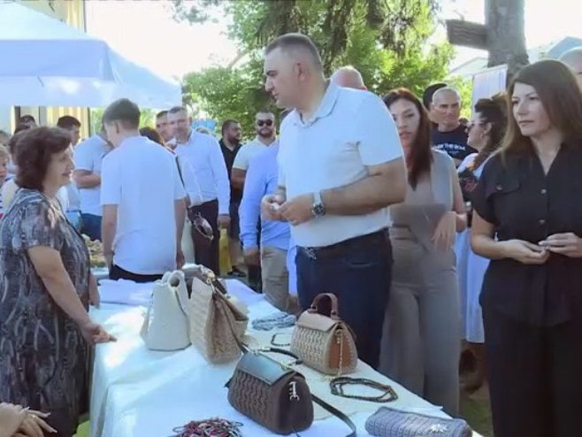 Minić prisustvovao manifestaciji “Gastro susreti”; Pelagićevo – mala ali značajna lokalna zajednica