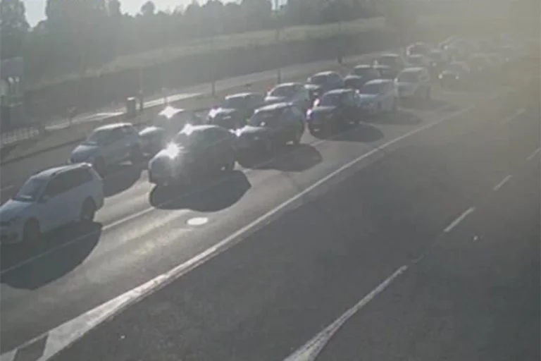 Duge kolone na izlazu iz BiH na tri prelaza sa Hrvatskom