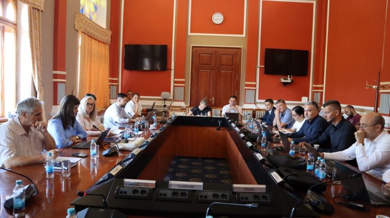 Vlada usvojila programe finansiranja, odluku o boravišnoj taksi i podržala inicijativu digitalne transformacije