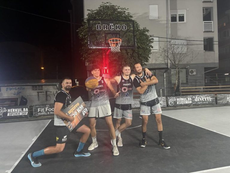 Brčko: Seniorska ekipa „3×3 Brčko“ i juniori „Fit Food“ osvojili turnir u basket