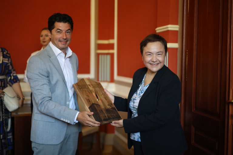 Čelnici Skupštine Brčko distrikta BiH razgovarali o jačanju privredne saradnje sa Istanbulskom privrednom komorom