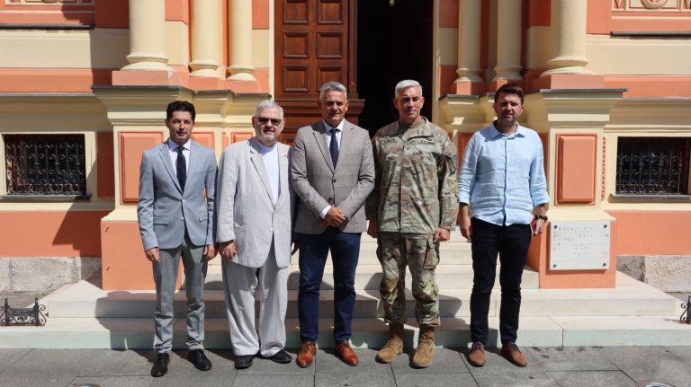 Komandant NATO štaba i supervizor na sastanku sa zvaničnicima Distrikta