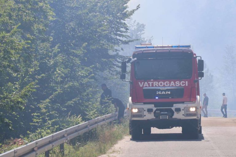 Požari ne posustaju, gori u Konjicu i Neumu