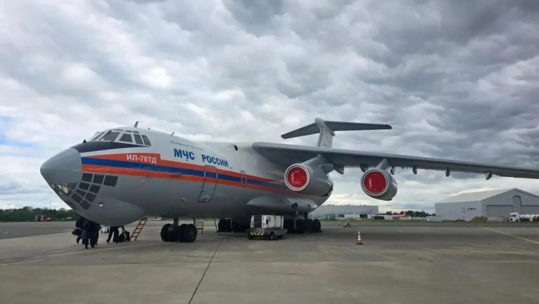 Rusija šalje pomoć: Vatrogasni avion Il-76 stiže u Srbiju