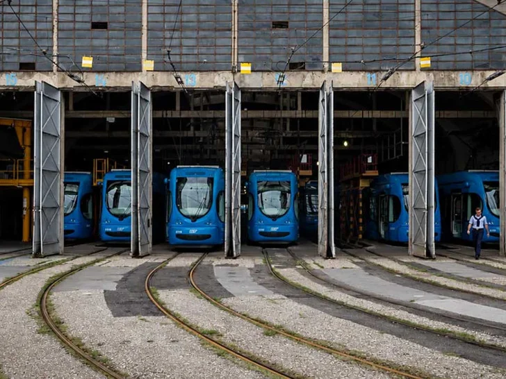 U Zagrebu počeo štrajk: Ne voze tramvaji i autobusi