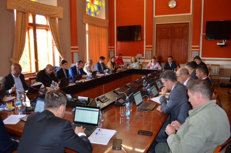 Odobrene stipendije za deficitarna zanimanja i nagrade za studente generacije