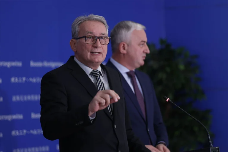 Bosić: SDS mora da se resetuje, Dodik ne mijenja ćud