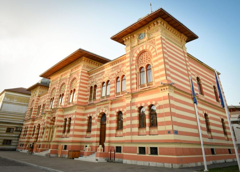 Vlada osudila skrnavljenje nadgrobnih spomenika i pozvala na očuvanje zajedništva
