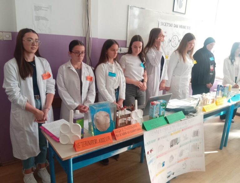 Brčko: Učenici i profesori Poljoprivredne i medicinske škole promovisali zdravu hranu kroz praktičnu nastavu